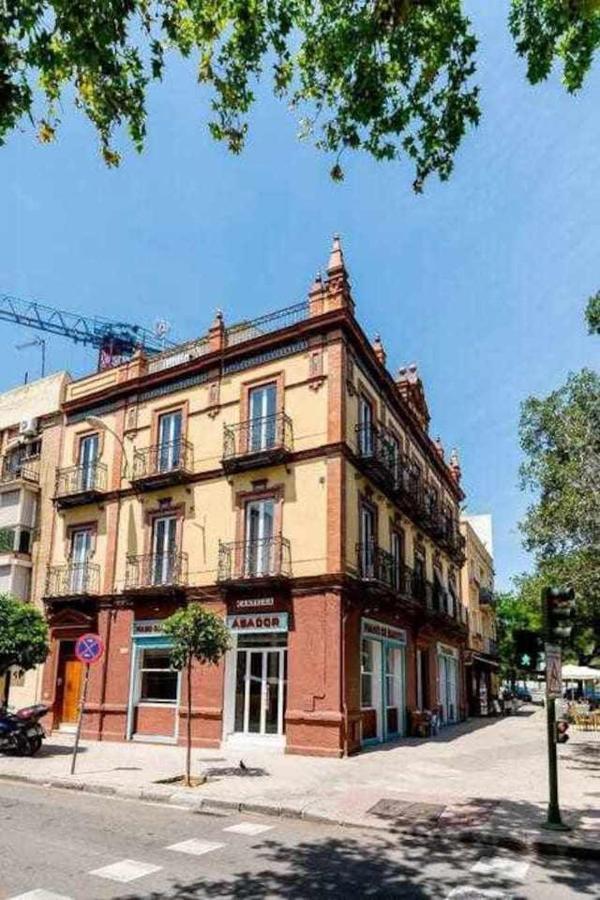 MintUrbanSuites Triana Sevilla Bagian luar foto